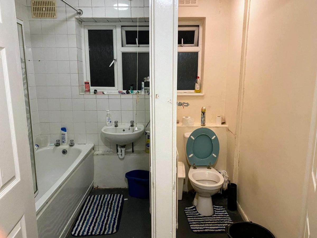 Hornchurch Comfortable Double Bedroom In London מראה חיצוני תמונה